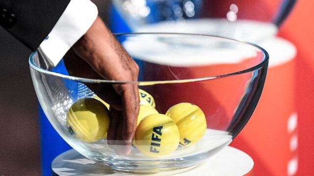 Simulacro de sorteo de los grupos para el Mundial de Qatar 2022.