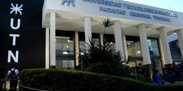 UTN (Universidad Tecnologica Nacional)
Facultad Regional Tucumán.
