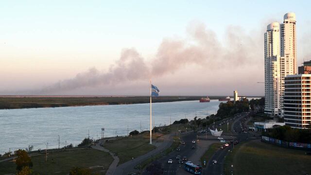 Volvió con todo el fuego en las islas. (Boing)