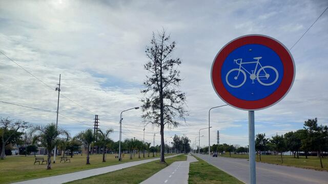 La ciclovía de Estanislao del Campo ahora tiene "doble mano": una para peatones y otra para bicicletas