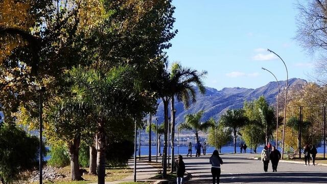 Costanera de Villa Carlos Paz en invierno. (Foto: gentileza Federico Cavagni).