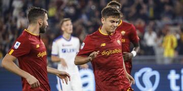 Paulo Dybala se lesionó en Roma luego de marcar un penal. (Twitter Insta Football).