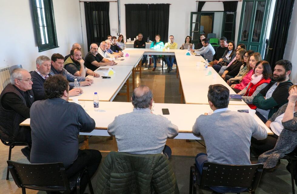 Tres Arroyos: el Intendente Carlos Sánchez, reunió a su Gabinete para establecer lineamientos a seguir