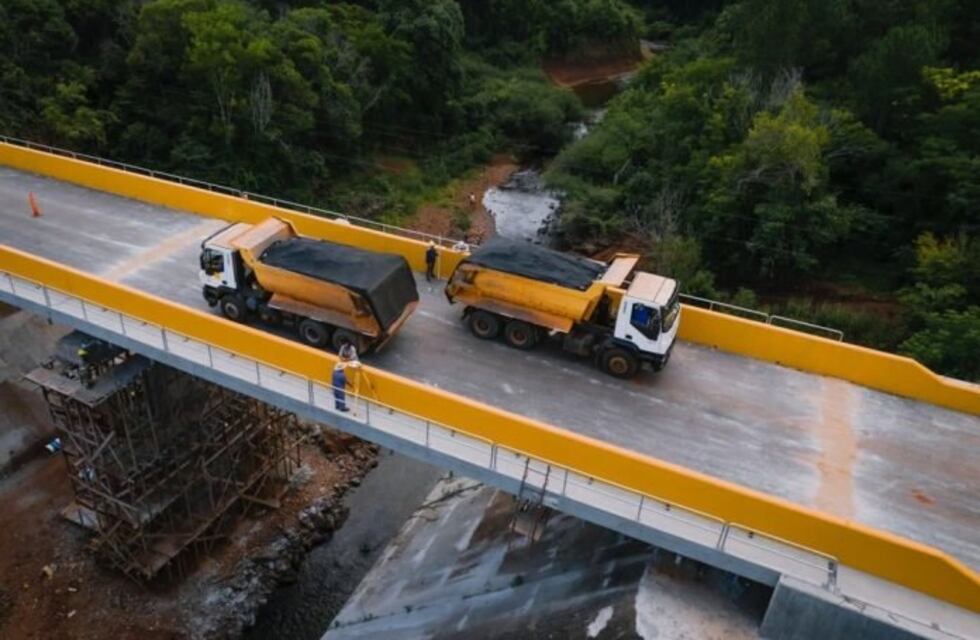 El puente que une a Aristóbulo del Valle y a Jardín América ya se encuentra habilitado