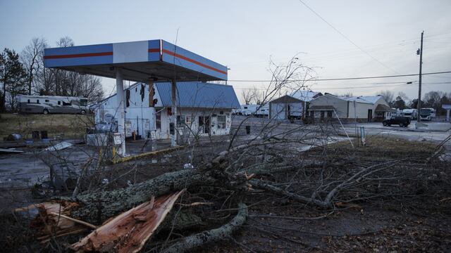 Tornado en Kentucky: dejó al menos 50 muertos y las víctimas podrían ser de hasta 100 personas.