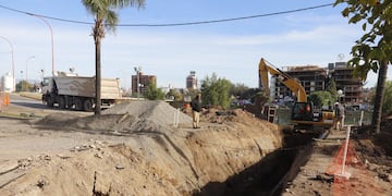 Saneamiento Lago San Roque: Obras de cloacas en Carlos Paz