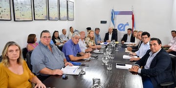 Desde AGMER advirtieron que el inicio de las clases estará sujeto a si los docentes aceptan la propuesta salarial.