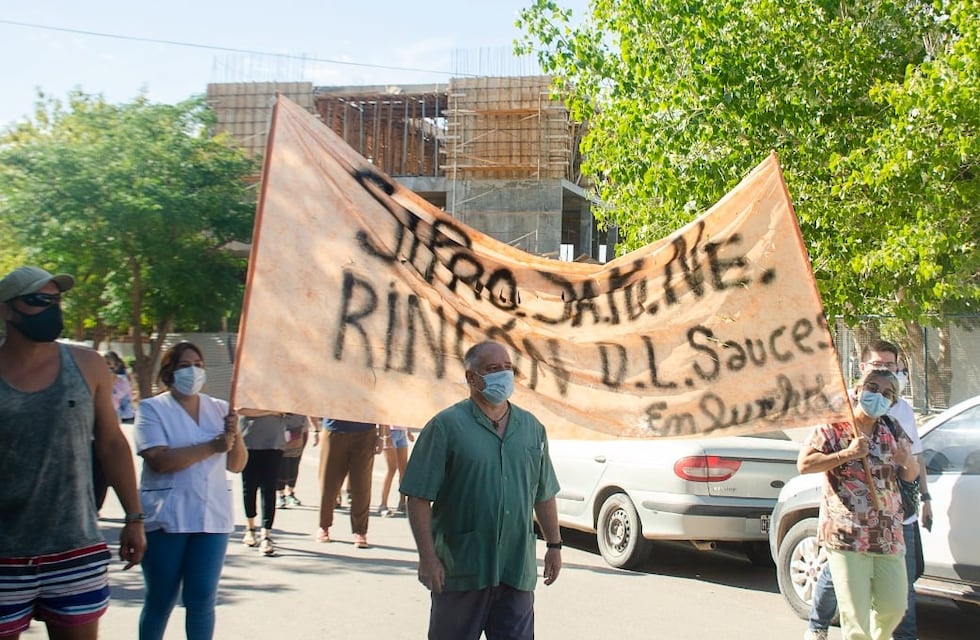 Reclamo salarial en Neuquén: trabajadores de Salud, Educación y Justicia marchan