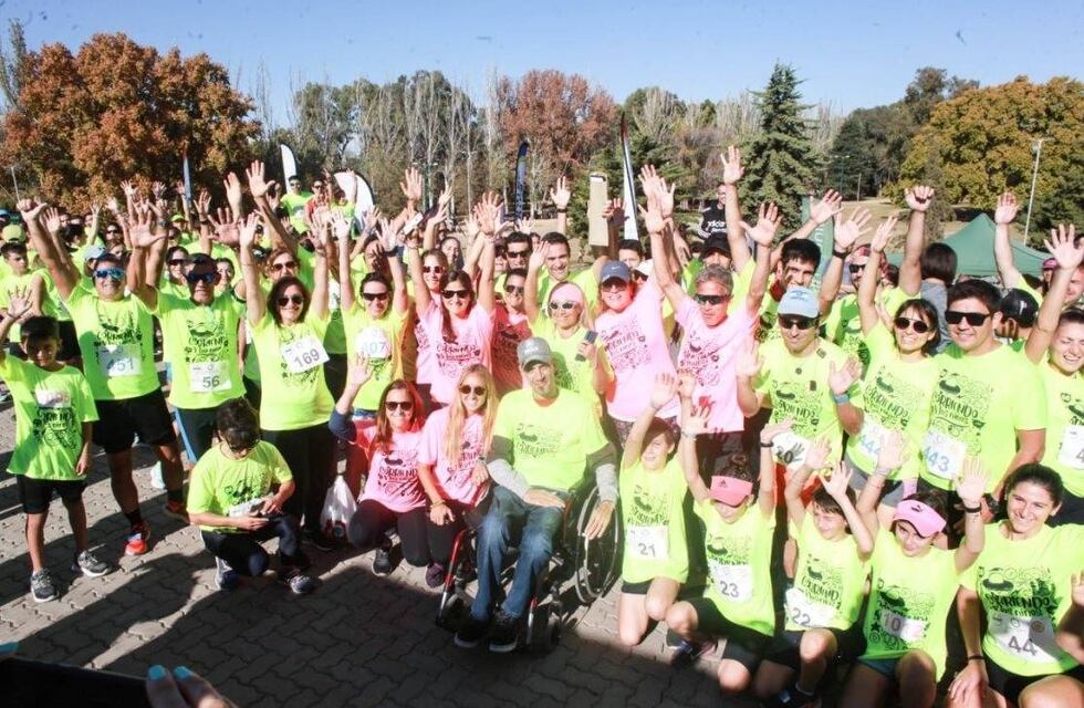 Maratón solidaria: entregaron más de 1 millones de pesos para el tratamiento de José Luis Besa