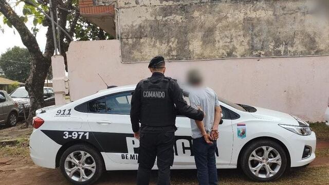 El violento intentó huir y resistirse al arresto pero finalmente fue detenido.