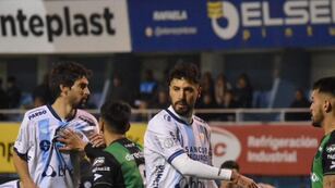 Atlético de Rafaela fue goleado 5 a 1 por Nueva Chicago como local.