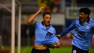 Belgrano ya tomó una decisión con los jugadores a los que se le termina el contrato. Pero uno de ellos cuenta con el respaldo de Ricardo Zielinski para seguir.