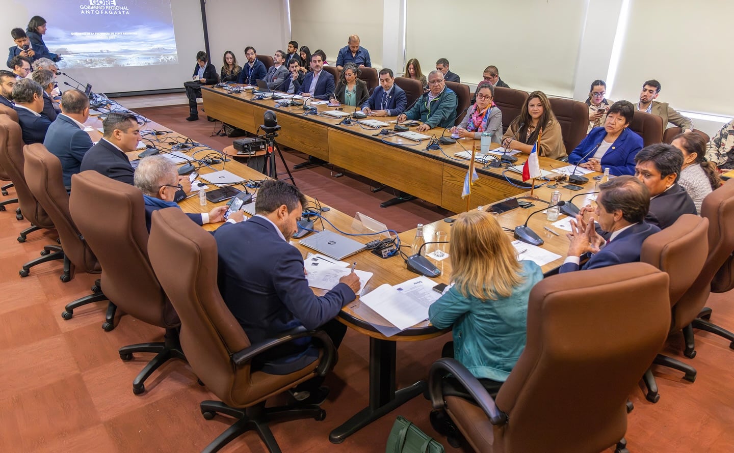 La reunión bilateral tuvo como eje el tema Corredor Bioceánico Capricornio y trabajó en una agenda referida a diversos temas de interés común entre Antofagasta y Jujuy.