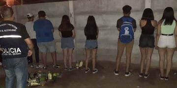 Más de 60 demorados por participar en una fiesta clandestina en la capital santiagueña