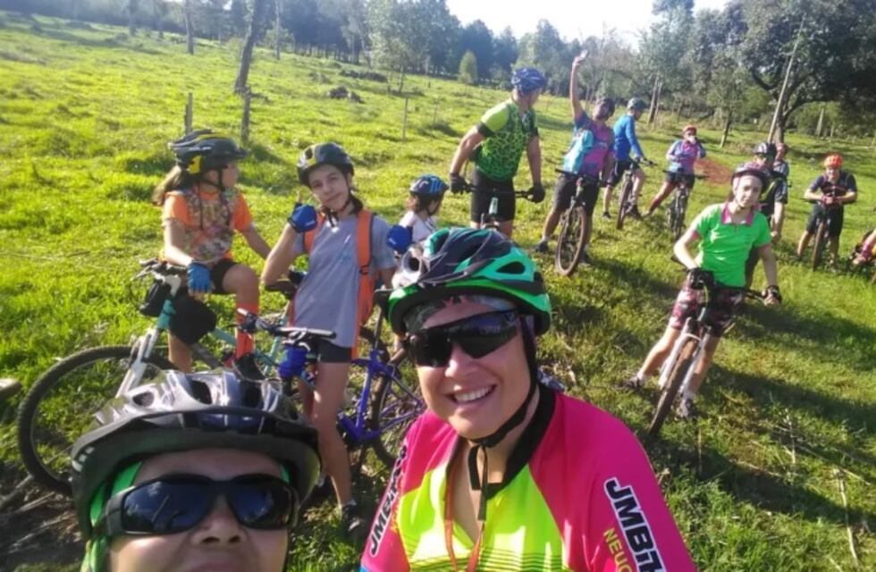Bicicleteada para niños en Colonia Wanda