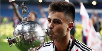 Pity Martínez con la Copa