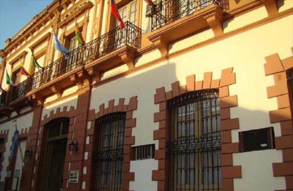 Ante un intento de secuestro a una alumna, la UNT toma medidas preventivas