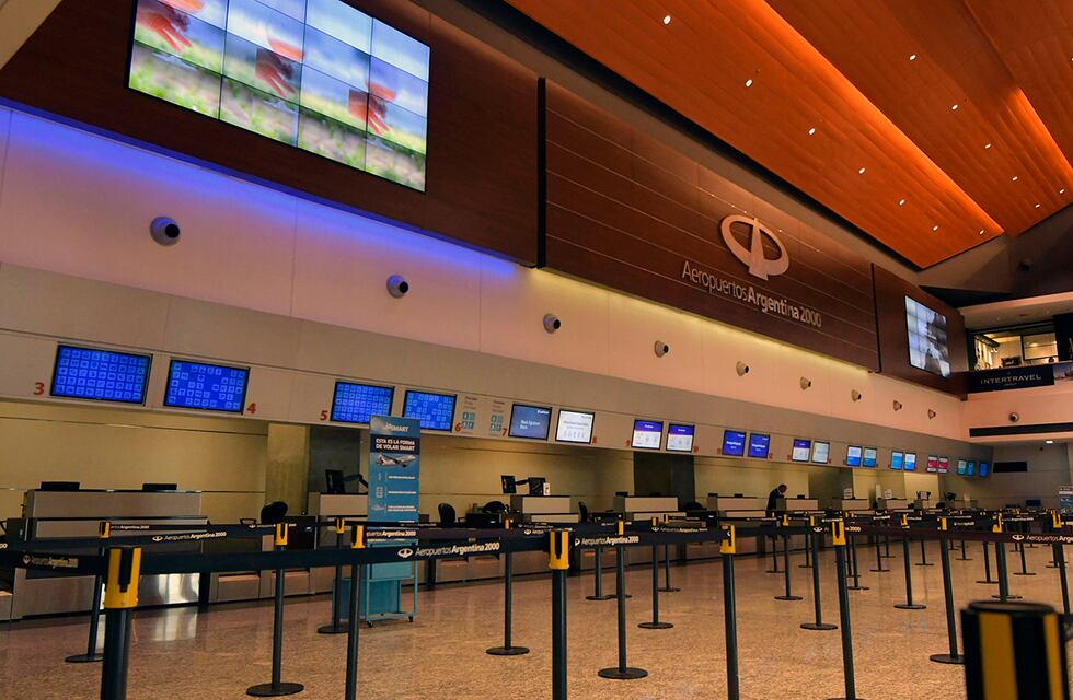 Trabajadores aeronáuticos se adhieren al paro: ¿cómo afectará los vuelos en Mendoza?