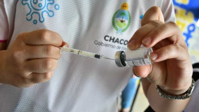 La vacunación contra la COVID para docentes inició este miércoles.