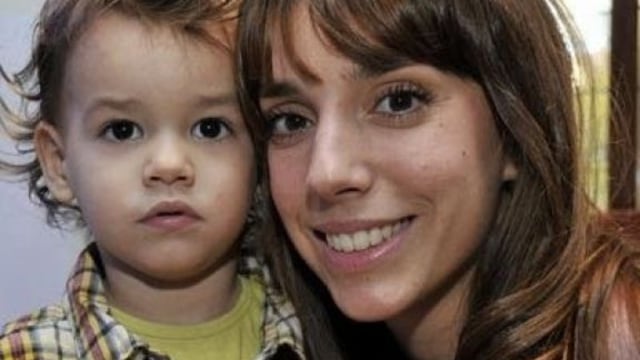 Tamara Pettinato fue madre de Milo en abril de 2010.