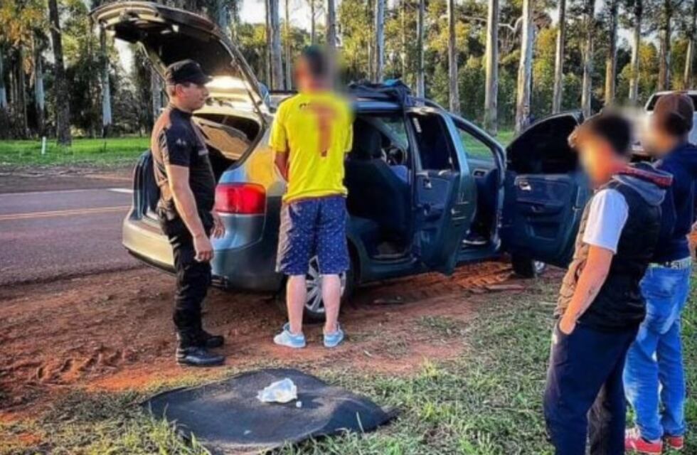 Comandante Andresito: tras un control de rutina, detectan “pedra” y cocaína en un vehículo