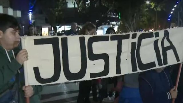 Tras la acusación de abuso sexual, estudiantes y padres del Colegio Luján de San Juan se manifestaron para exigir justicia