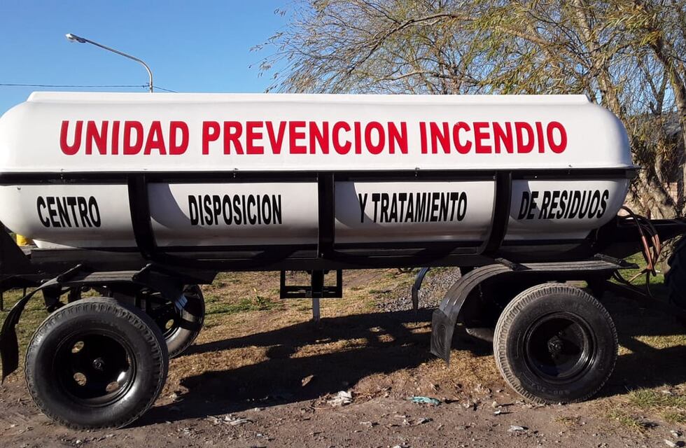 Continúan los trabajos de mejoramiento en las cavas de la Escuela 13 y calle Reina Margarita