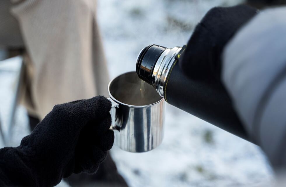 Adiós al sarro: el trucazo con solo dos ingredientes para limpiar el termo y que quede como nuevo