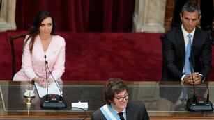 Milei le pide a Menem y Villarruel que den marcha atrás con el aumento para legisladores. (AP Foto/Natacha Pisarenko)