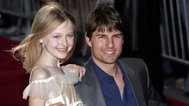 Tom Cruise y Dakota Fanning durante la premiación de "La Guerra de los Mundos".