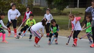 "Jugando en los Barrios", programa deportivo en Rafaela