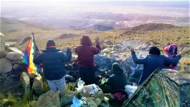 Comuneros indígenas de todas las regiones de Jujuy recibieron el primer solsticio de invierno con la ancestral ceremonia del Inti Raymi, la Fiesta del Sol.