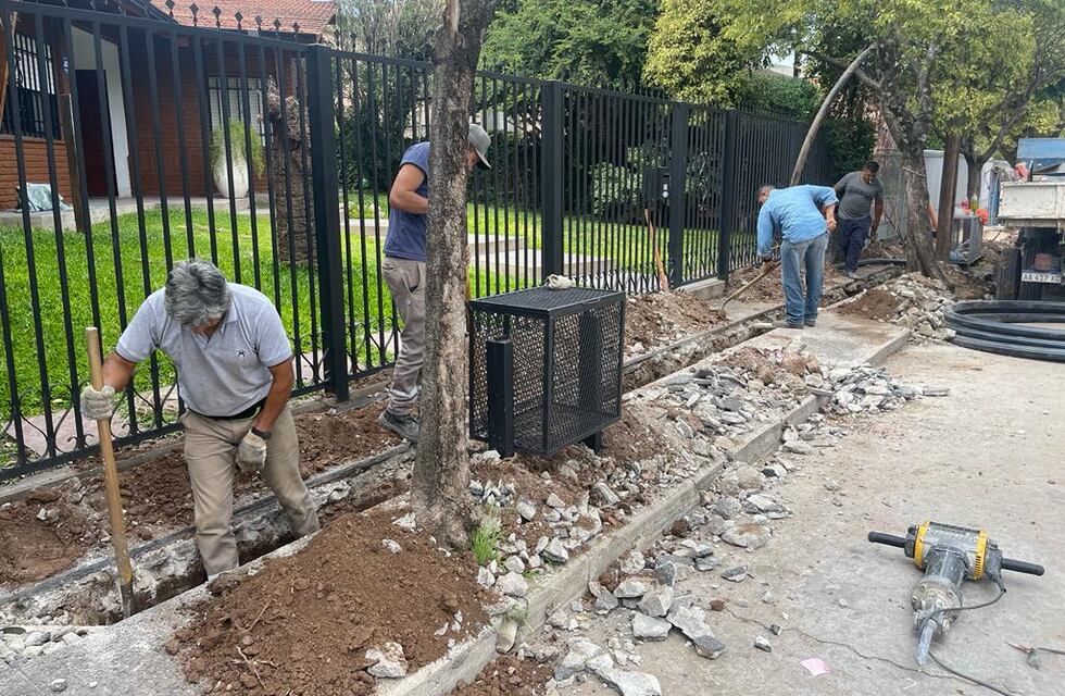 Continúan las reparaciones de cañerias en distintos puntos de Villa Carlos Paz