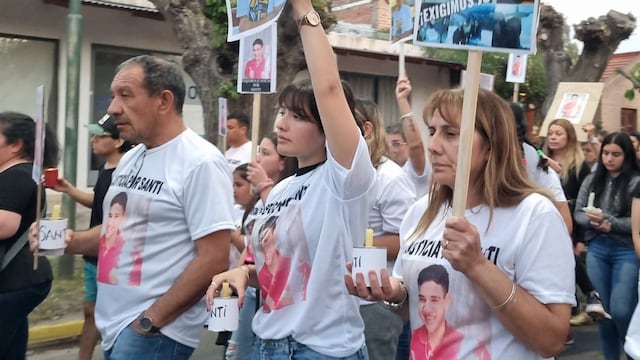 Una de las marchas reclamando justicia por el crimen de Santiago Aguilera en Traslasierra. (La Voz)