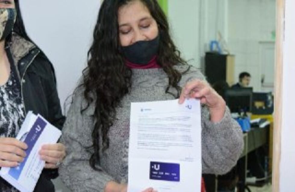 El Municipio de Ushuaia entregó Tarjetas +U en Tolhuin