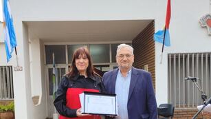 Calvo participó de las celebraciones del jardín N° 34 de María Juana