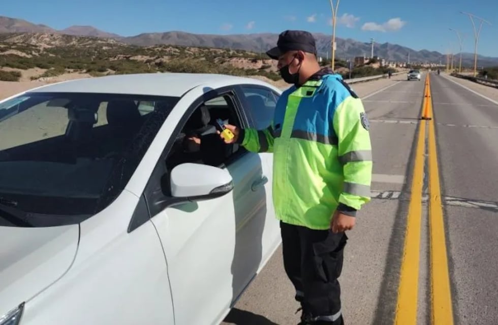 Peligroso: diariamente detectan en Jujuy unos 20 conductores con alcohol en sangre