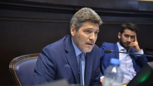 El Diputado provincial marplatense por Avanza Libertad se manifestó en contra de la ley que aprobó la Legislatura bonaerense.