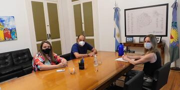 Pablo Garate se reunió con la Directora General de Cultura y Educación de la Provincia, Agustina Vila