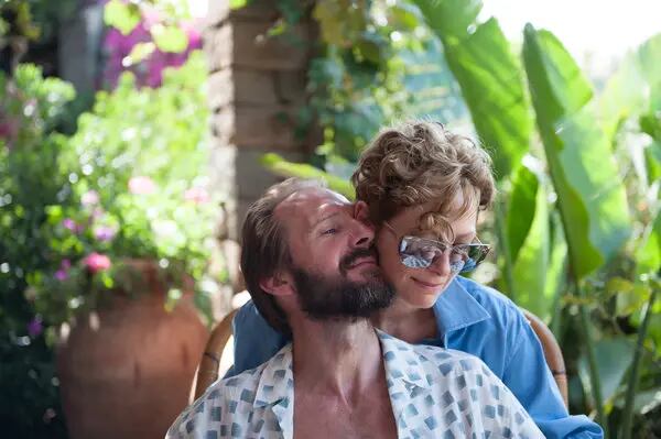 La película recomendada se llama A Bigger Splash.