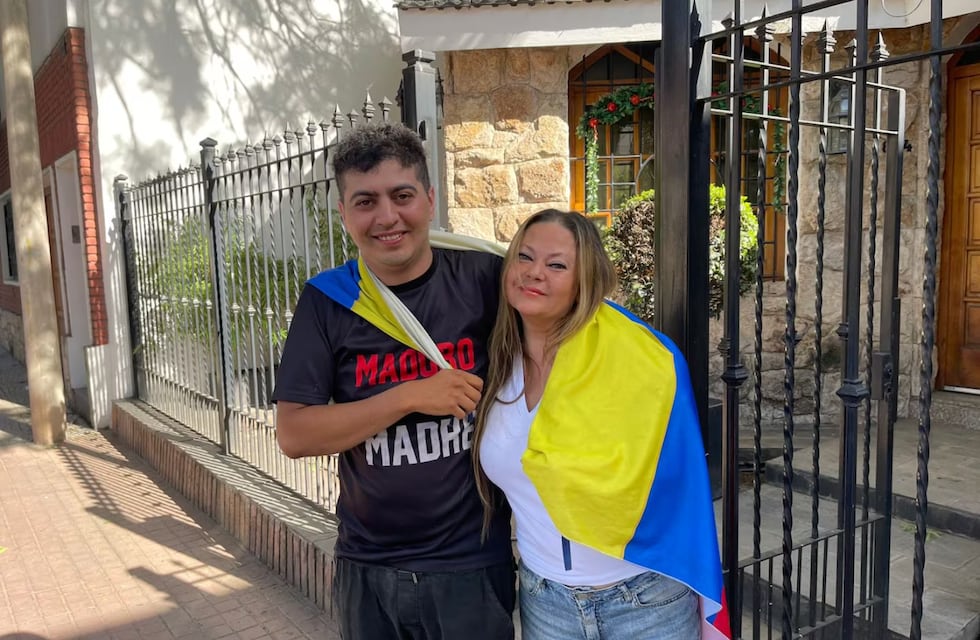El emotivo encuentro entre un repartidor de Venezuela y una vecina de Córdoba que se volvió viral