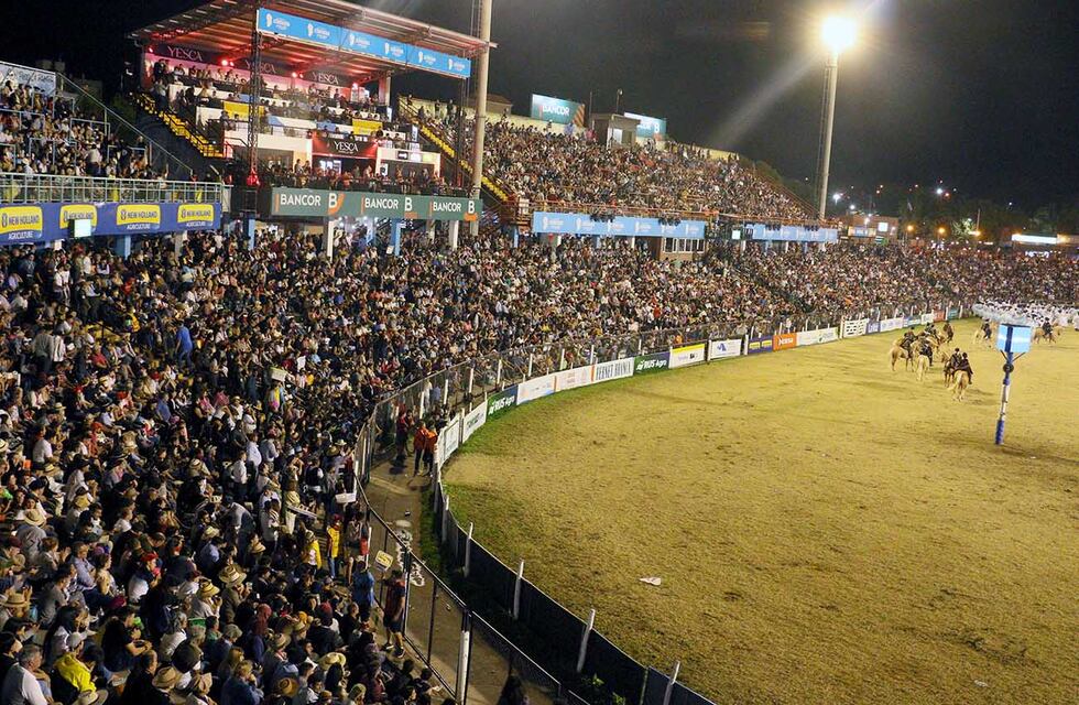 Cuánto cuesta entrar con conservadora al Festival Nacional de Doma y Folklore y el pasaje a Jesús María