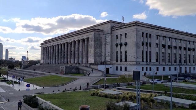 En el top 10 del ranking: la UBA volvió a quedar entre las mejores universidades de América Latina.