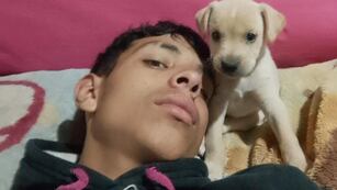 Un joven de La Plata fue asesinado por un tiro en la cabeza en frente de su novia.