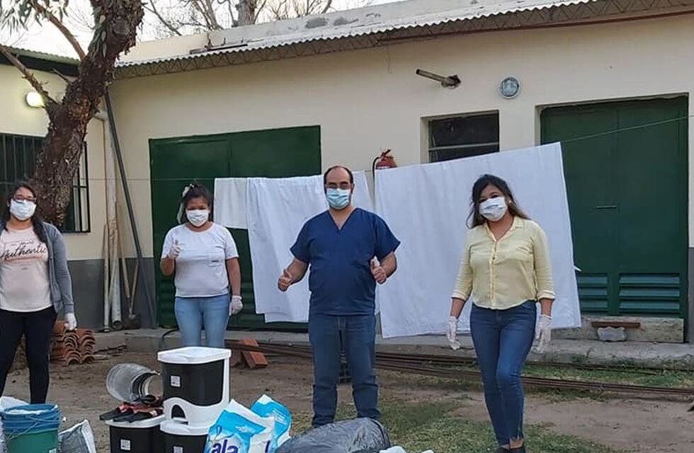Vecinos de Molinos juntan donaciones para familias carenciadas