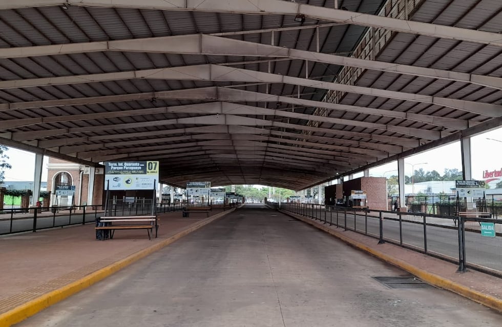 Continúa el paro de colectivos en Misiones: no hay acuerdo