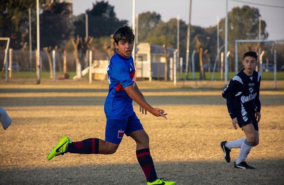 Al estilo del Kun: el golazo que hizo Benjamín Agüero en Tigre