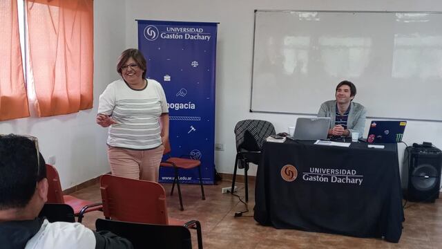 Dra. Florencia Dousset y Dr. Ariel Centeno.