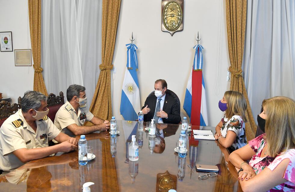 Gustavo Bordet se reunió con Prefectura para reforzar controles en toda la provincia