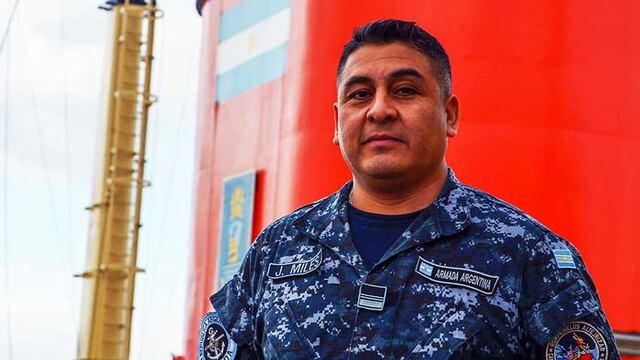 El rionegrino que dedica su vida a la marina.